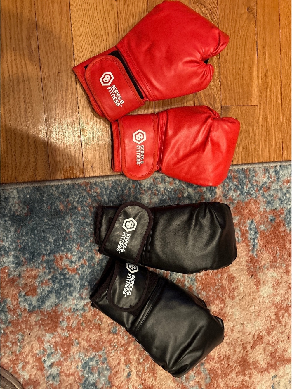 🔥Series-8 Fitness Adult Boxing Gloves Red&Black BNWT🔥